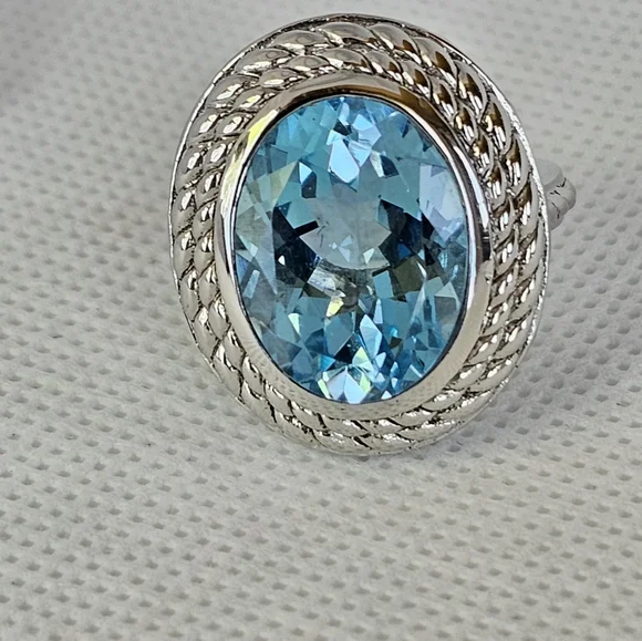 Genuine Swiss Blue Topaz Ring Sterling Silver Size 7.5! - Picture 12 of 13